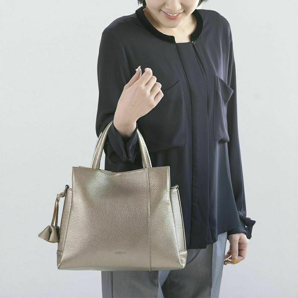 【アウトレット】チャーム付き2wayレザーハンドバッグ＜ルル＞