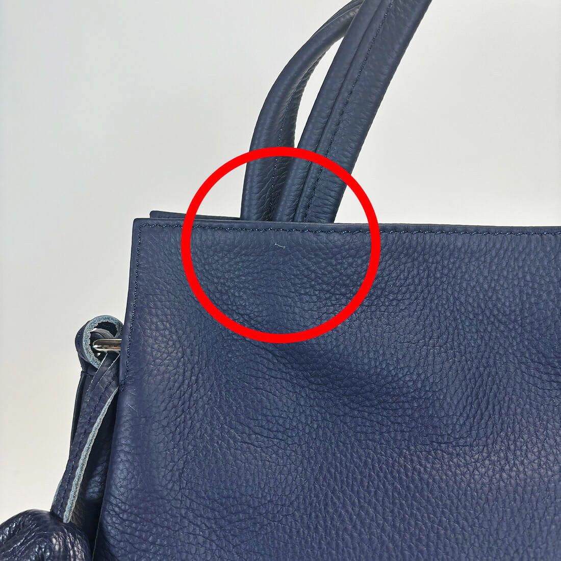 【アウトレット】チャーム付き2wayレザーハンドバッグ＜ルル＞