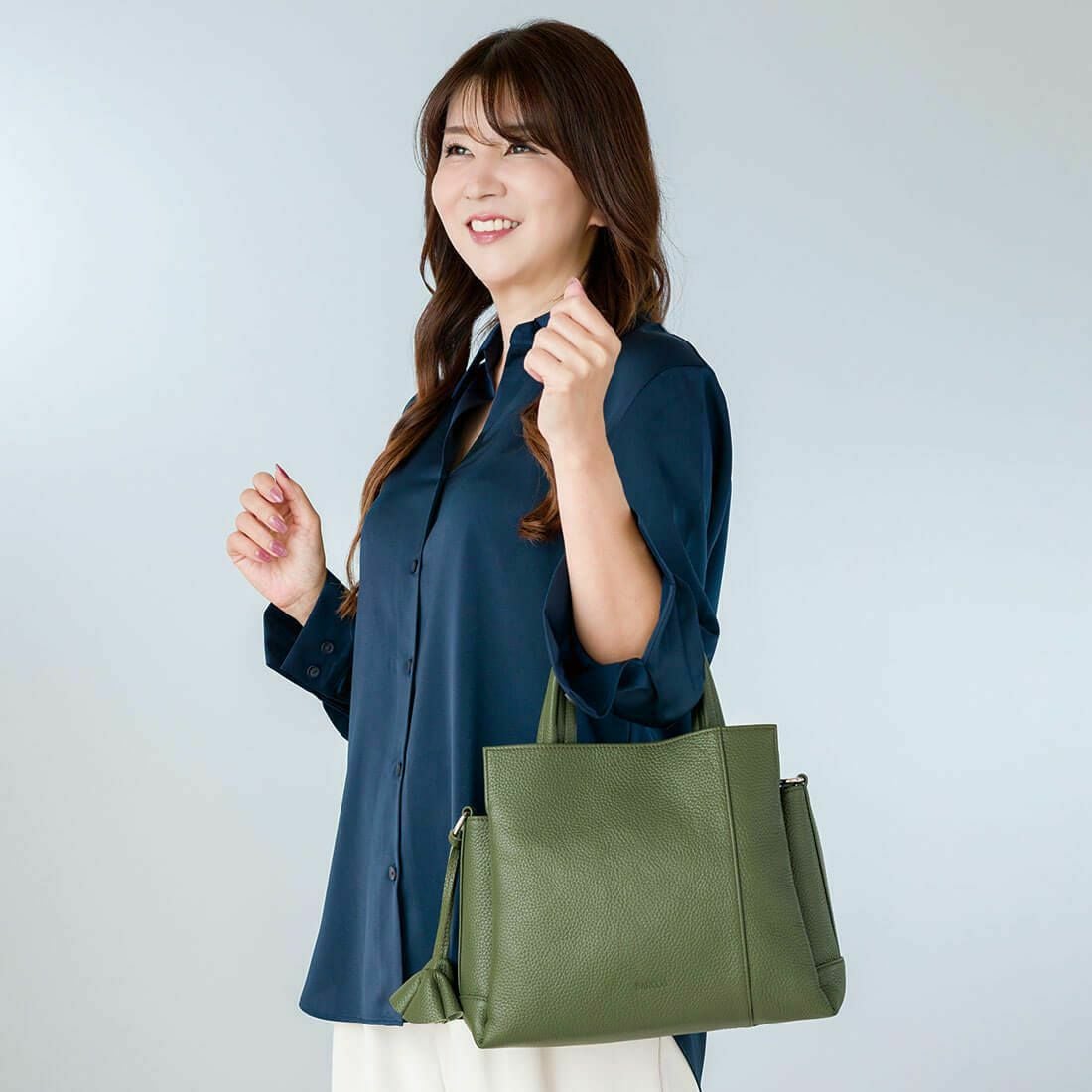 【アウトレット】チャーム付き2wayレザーハンドバッグ＜ルル＞