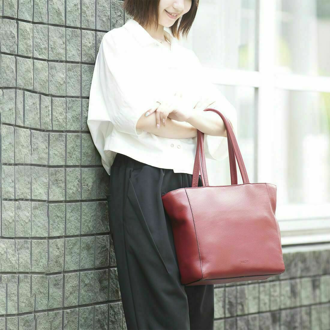 【アウトレット】シュリンクレザートートバッグ