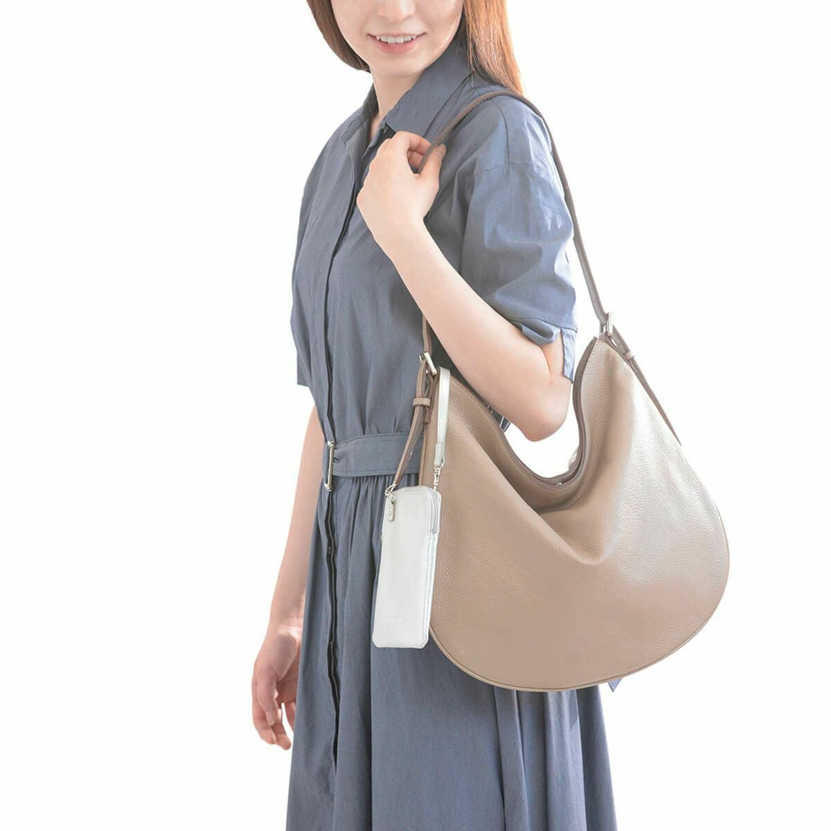 【アウトレット】レザーショルダーバッグ＜シュリンクレザーリコ＞＆スマホポーチセット