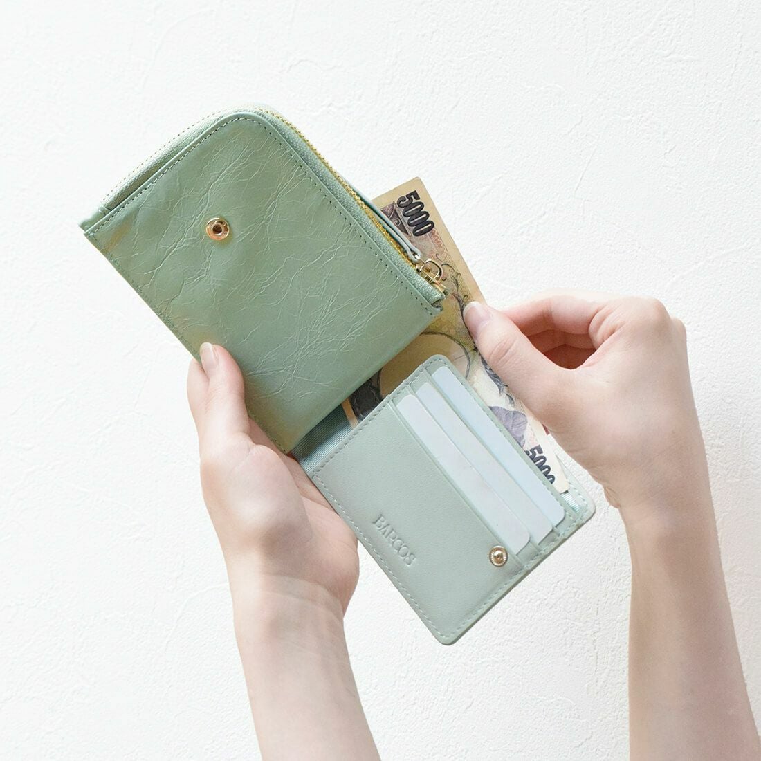 【アウトレット】しわパテントレザー2つ折り財布