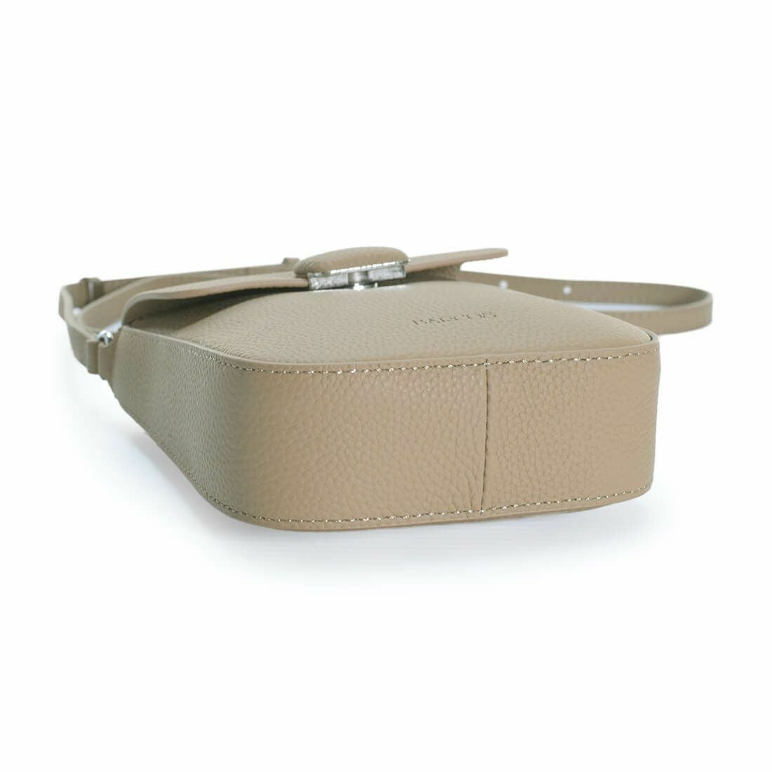 【アウトレット】スクエア型シュリンクレザーポシェット