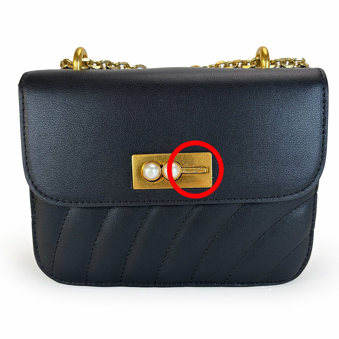 【アウトレット】レザー ラウンドキルティングメタルチェーンポシェット