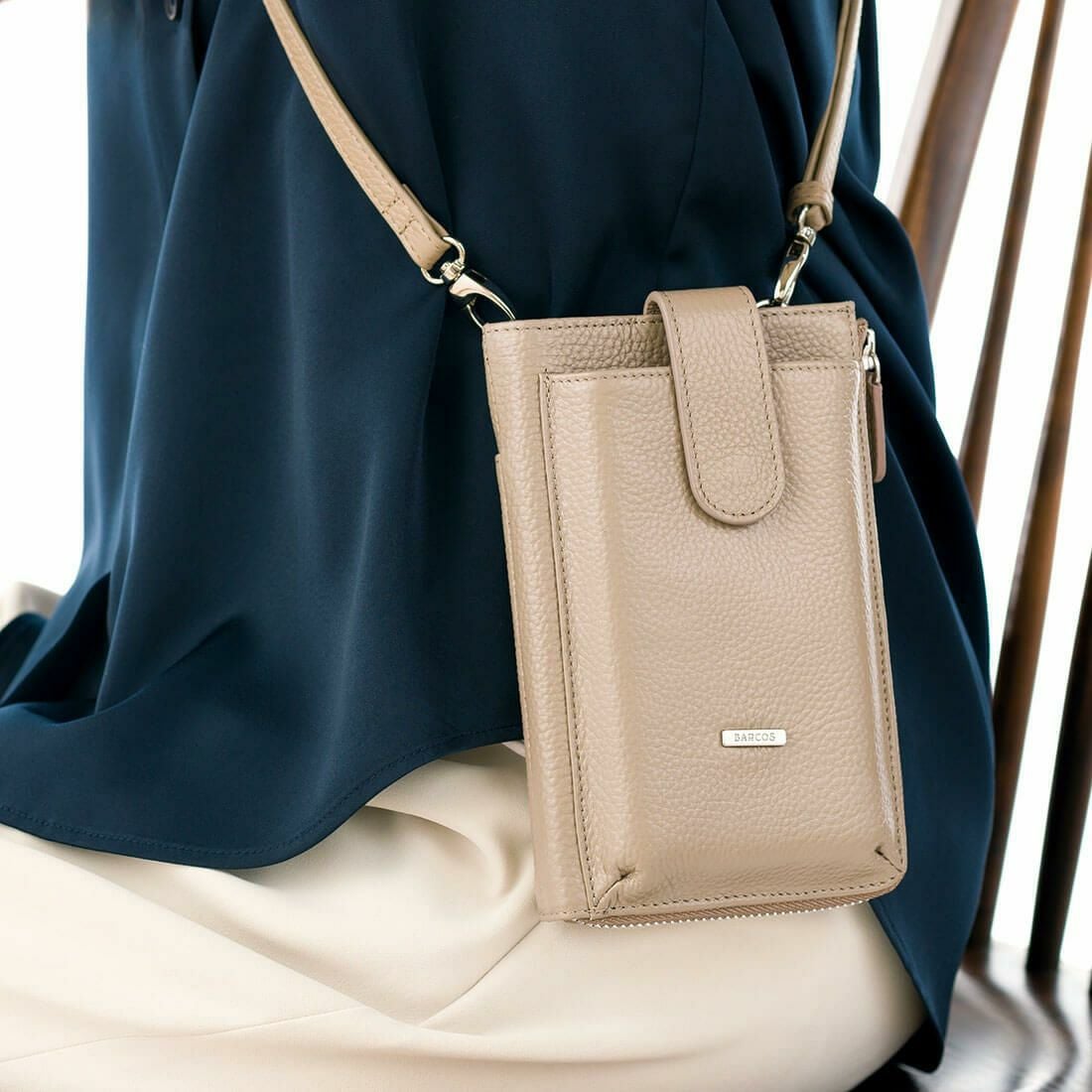 【アウトレット】オールウェイズレザーポシェット＜ピッコラ＞