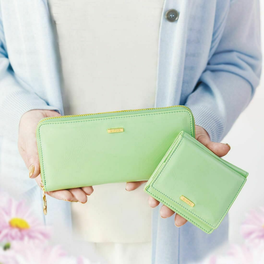 【アウトレット】パテントレザーラウンド型長財布