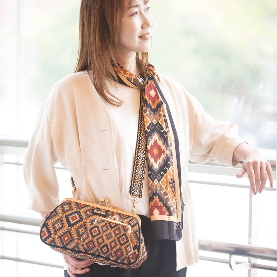 がま口財布＆スカーフ付きがま口バッグ（幾何学模様）
