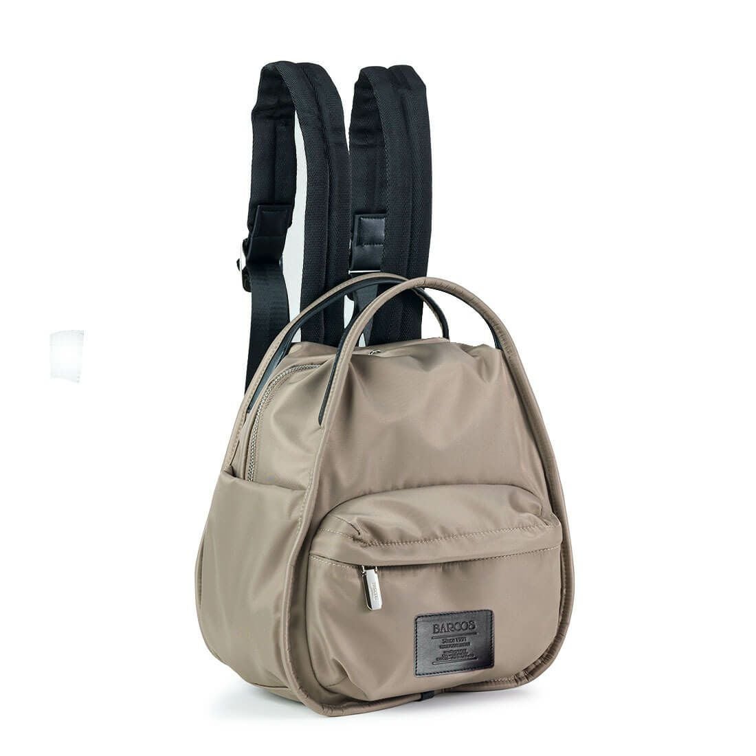 三角フォルム軽量リュック