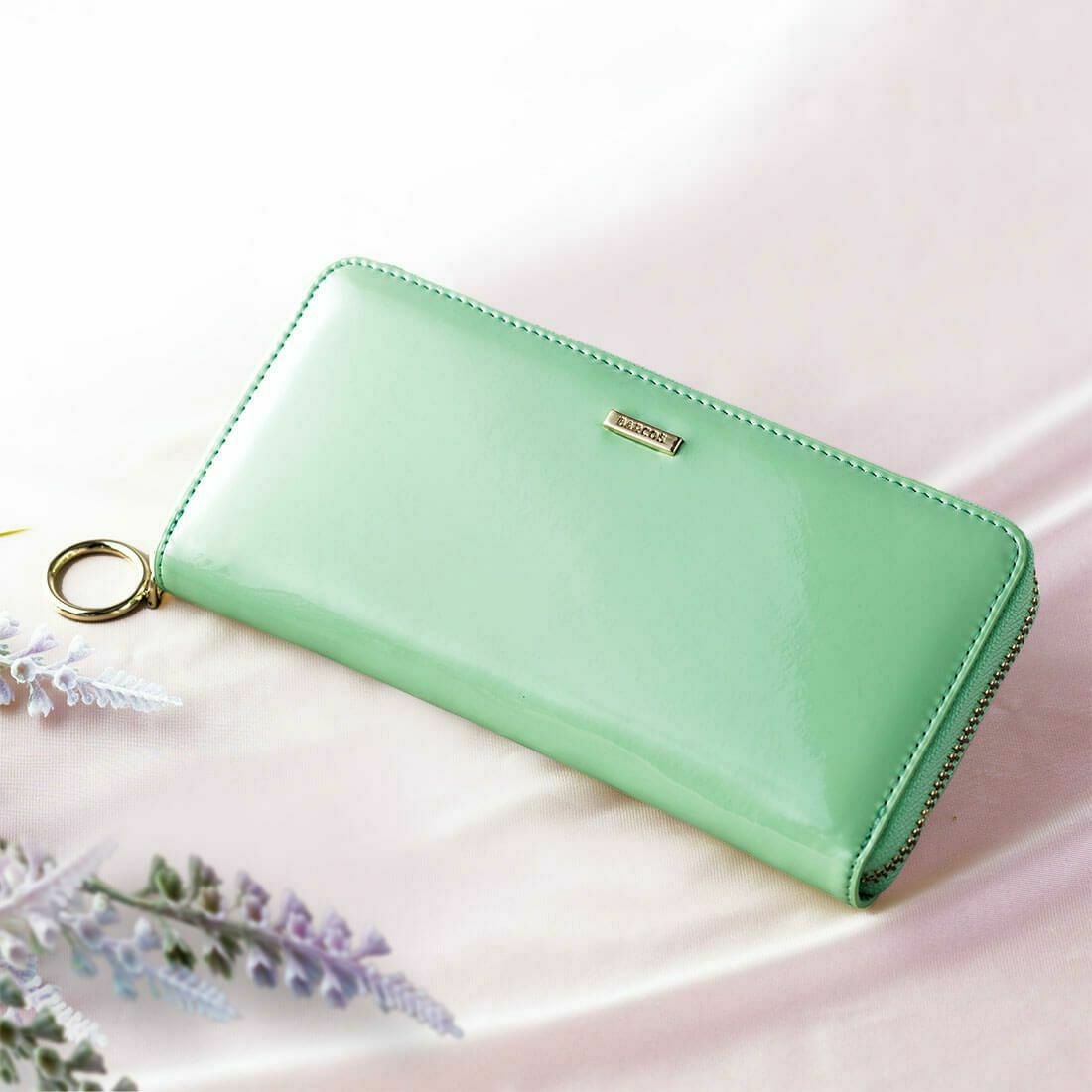 【アウトレット】パテントレザーラウンド型長財布