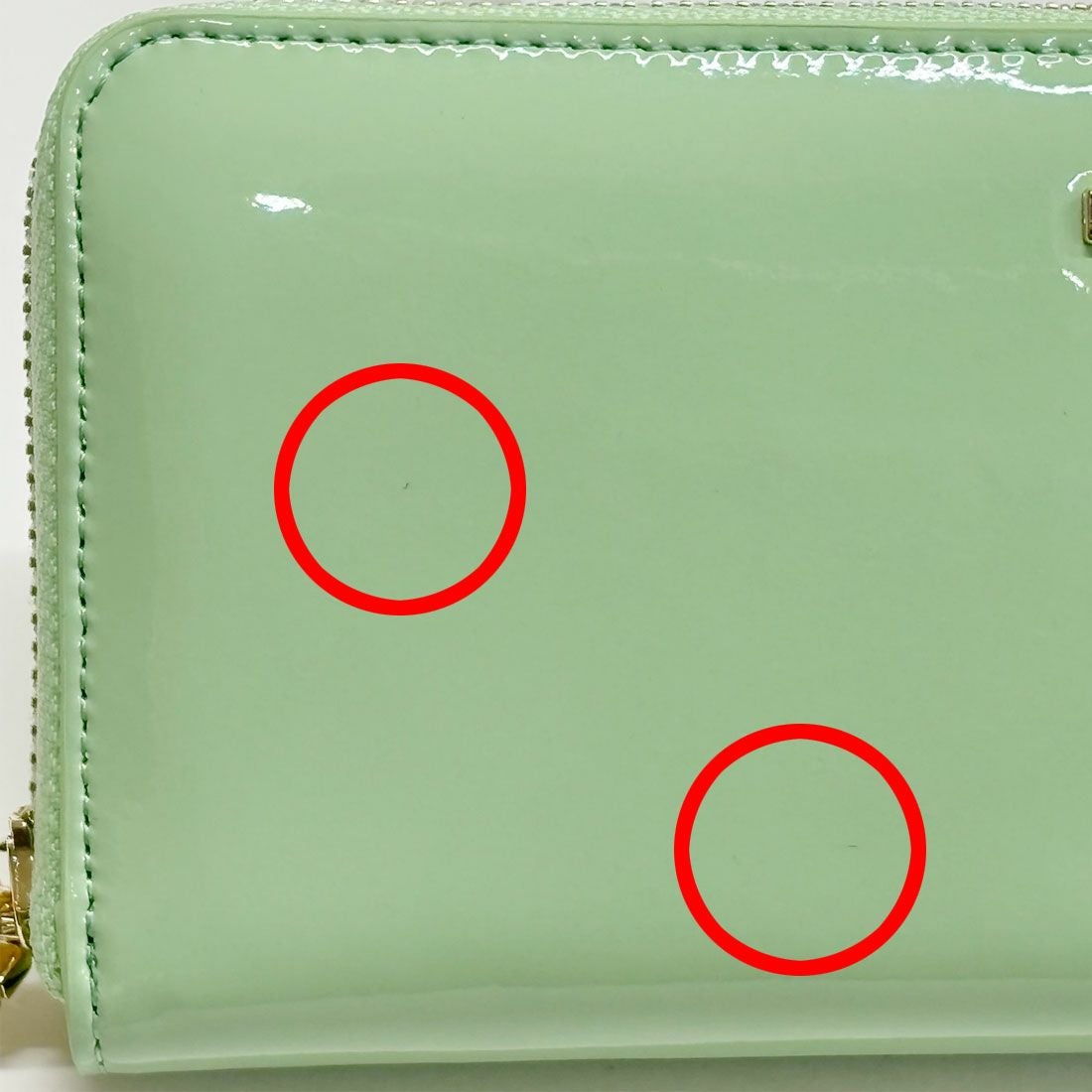 【アウトレット】パテントレザーラウンド型長財布