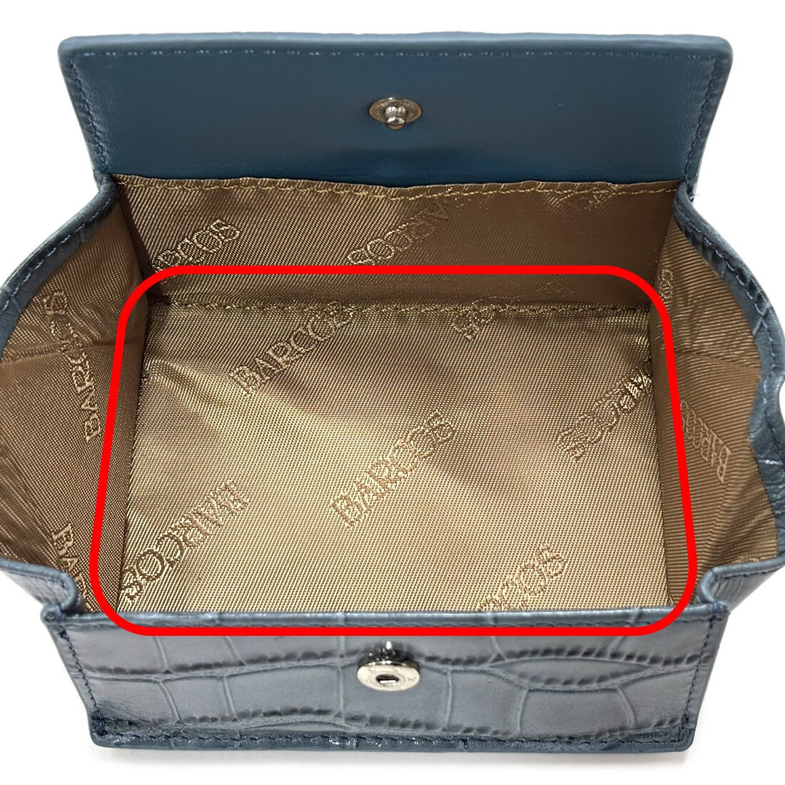 【アウトレット】マットレザークロコダイル型押し折財布