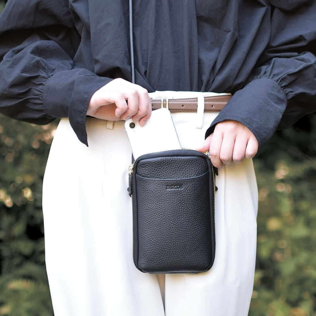 【アウトレット】ノットモチーフスマホポシェット