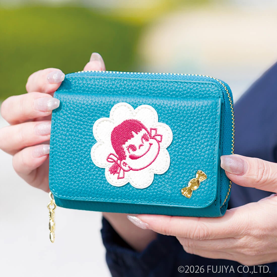 ＜ミルキーコラボ＞アップリケ付き蛇腹式折財布